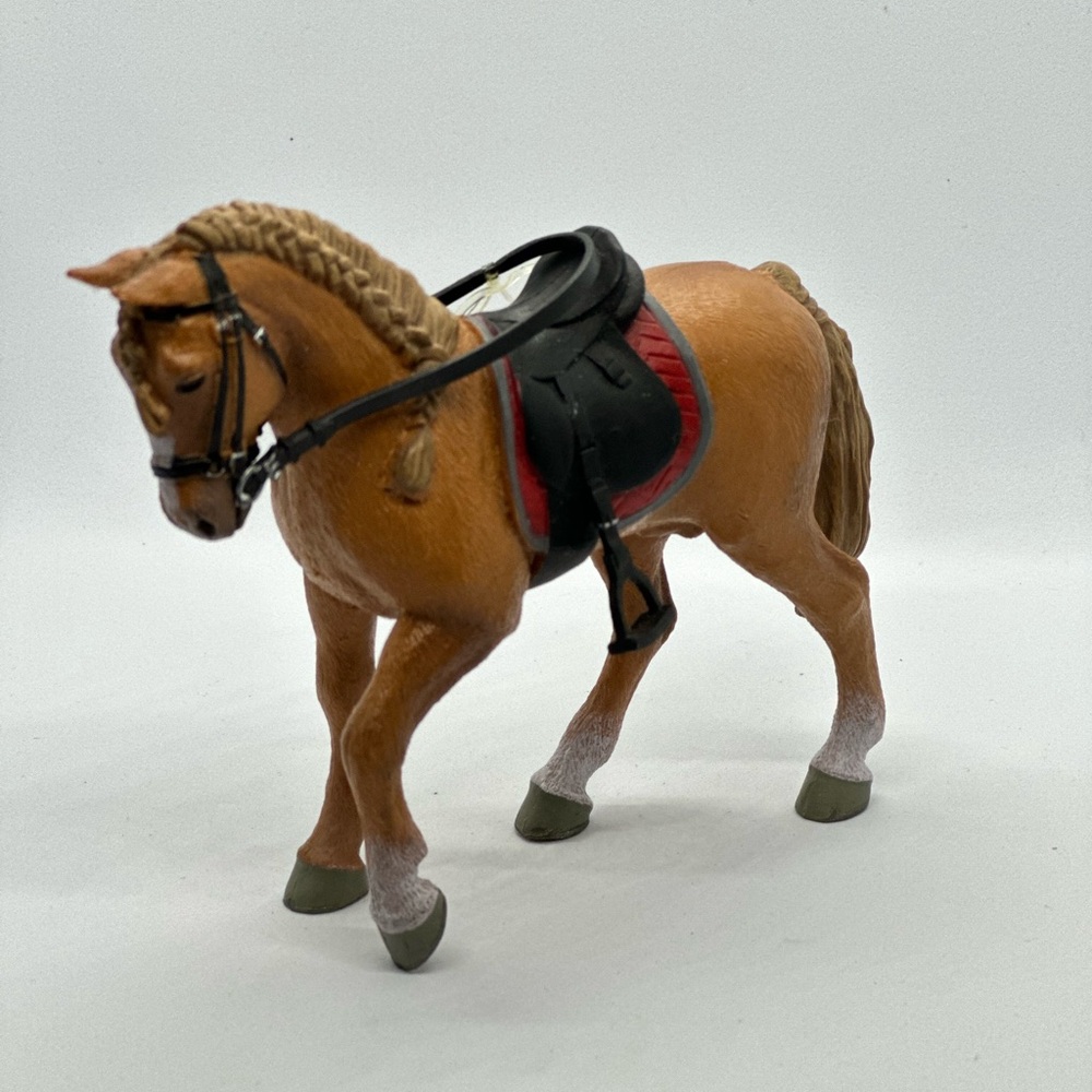 Papo 51564 Brown Walking Horse Figurine 2021 Collectible - Picture 8 of 13